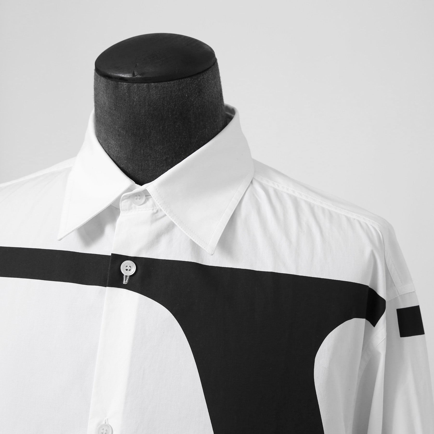 VALENTINO ヴァレンティノ / 21A Vロゴ ビッグプリント ルーズフィット 長袖シャツ / size 39 (WHITE）