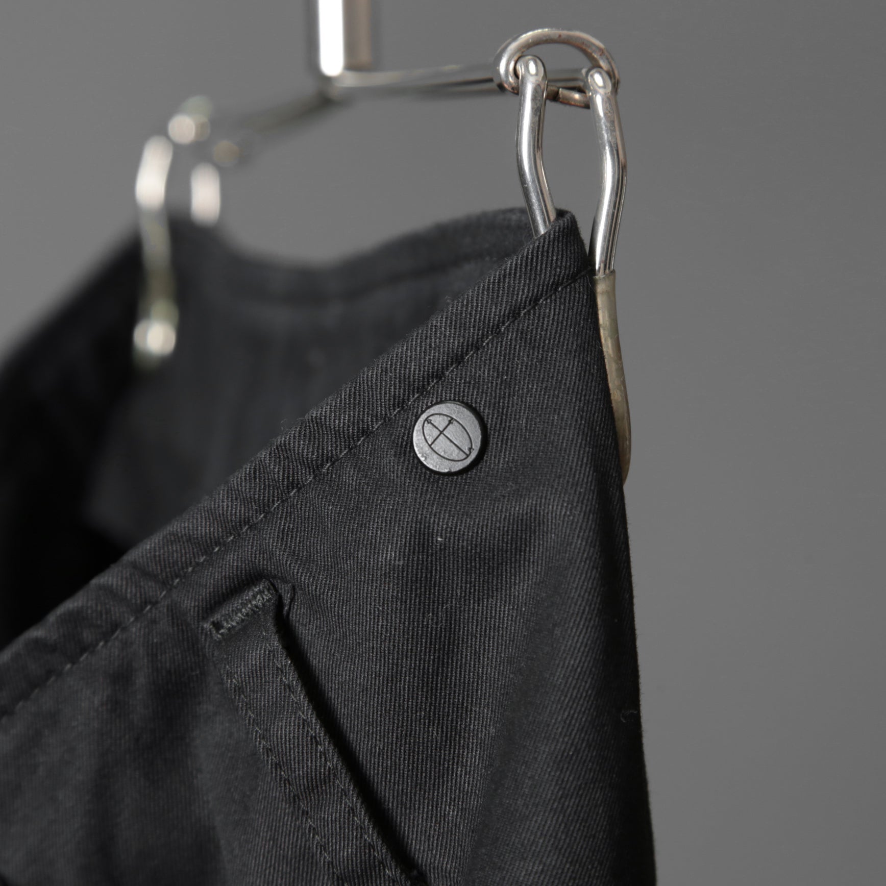 incarnation インカネーション / Long Darts Center Seam Cropped Pants / クロップド パンツ / size S (BLACK)