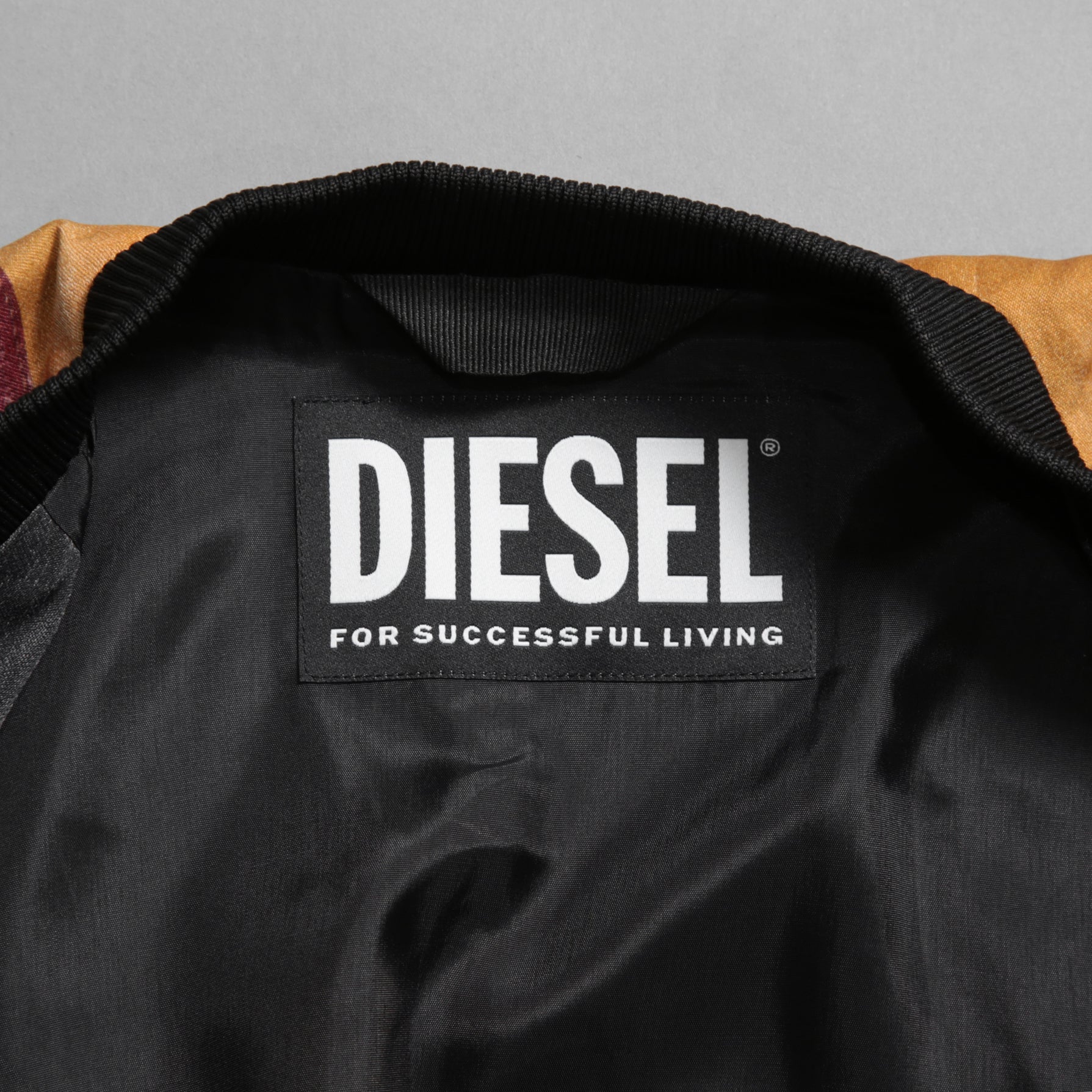 DIESEL ディーゼル / 22SS J-MOLLトロンプルイユ (トリックアート）プリント  / ボンバージャケット / size L (BLACK x WINE)