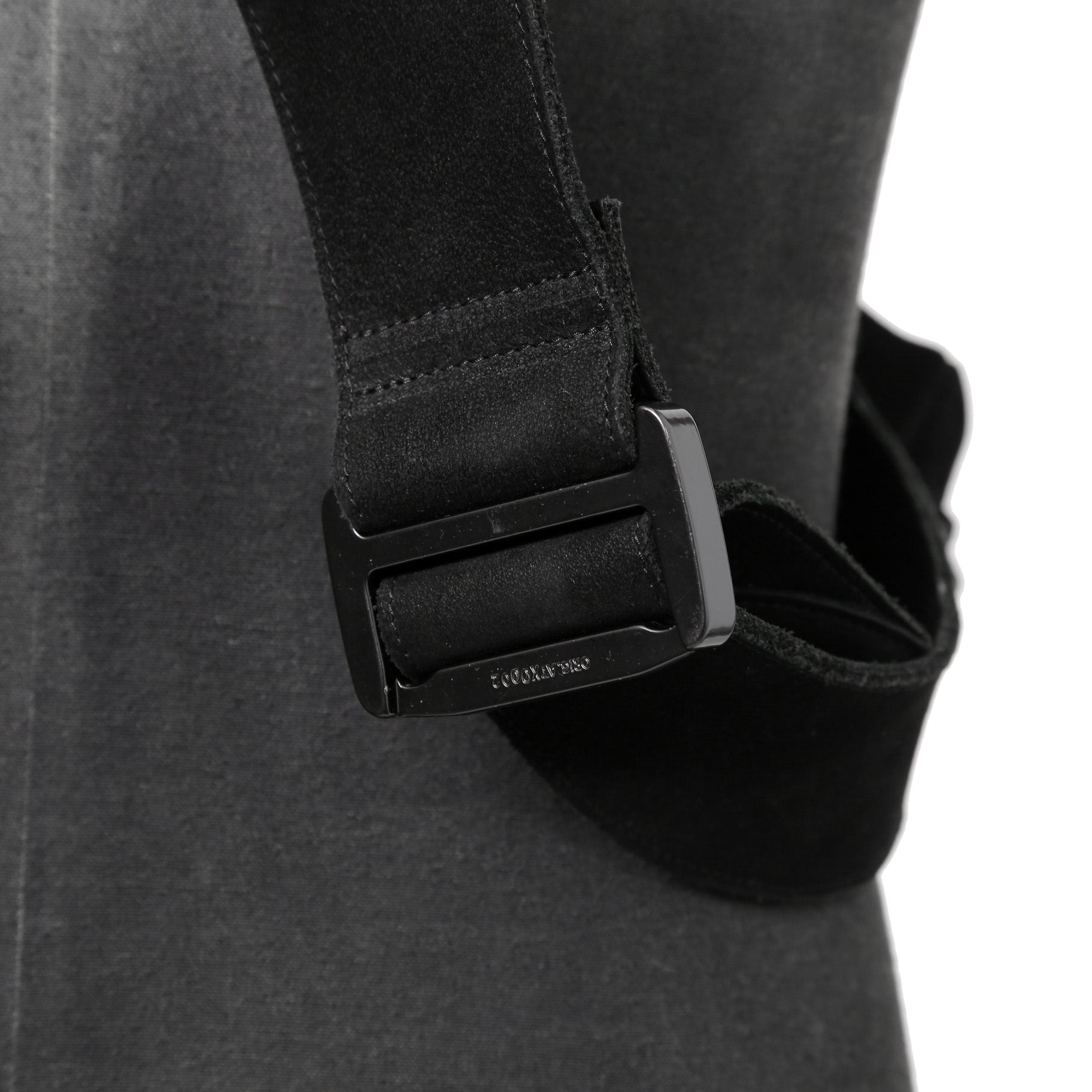 新品 Leon Emanuel Blanck レオン エマニュエル ブランク/ 24AW GUIDI Buffalo Nubuck Leather / Distortion Multi Pocket Vest Bag (BLACK)