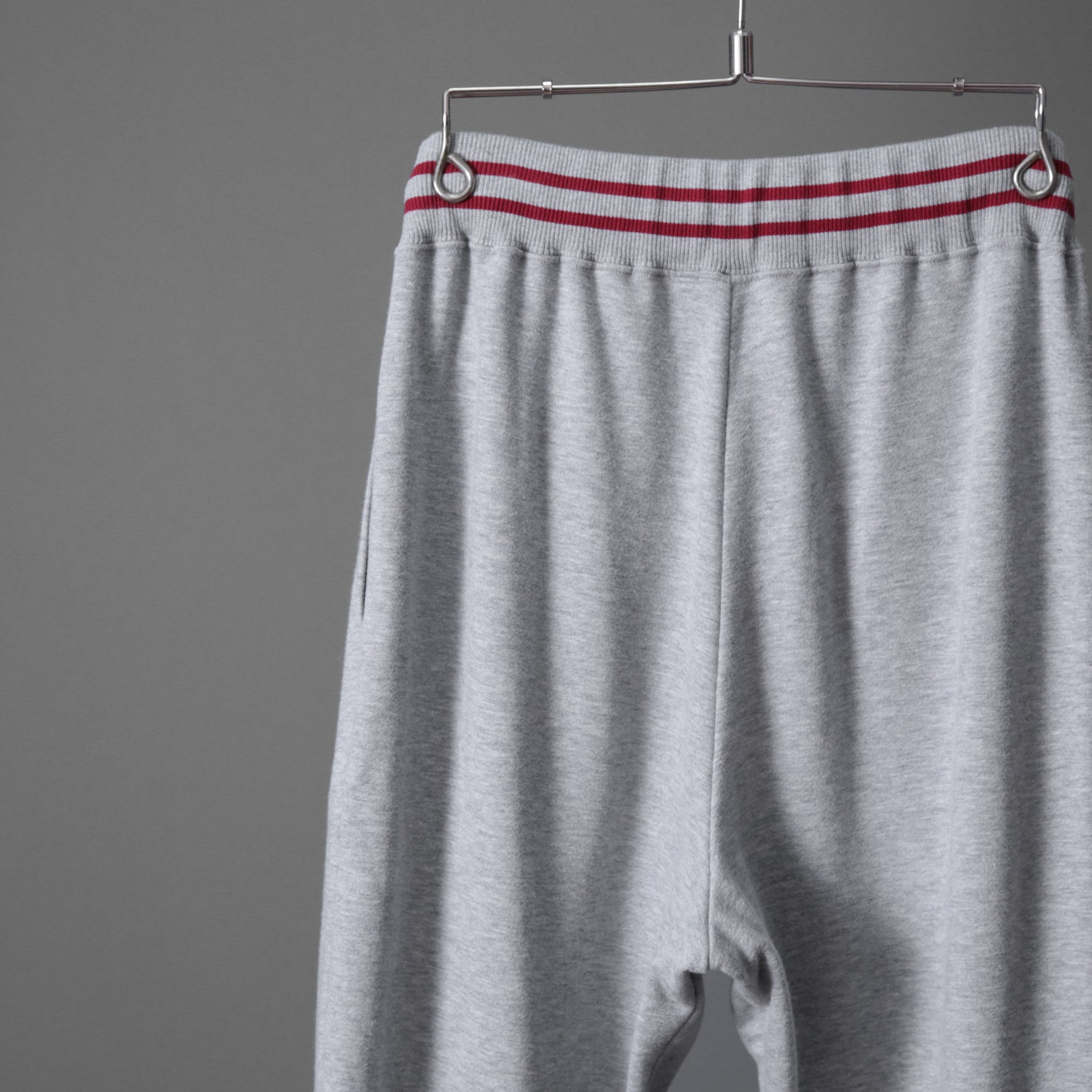 CELINE セリーヌ /  22SS 美品 アスレティック ルーズ カシミア/コットン スウェット "C" ジョガーパンツ / 2Z1244501  / size M (Grey / Burgundy) レディース