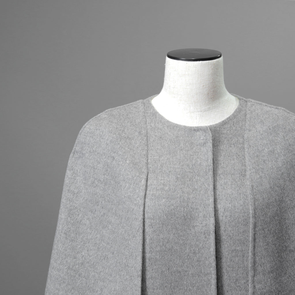 FENDI フェンディ / 18AW 美品 フォックスファーポケット付き ケープコート / FF8369 W1D / size 42 (GRAY) レディース