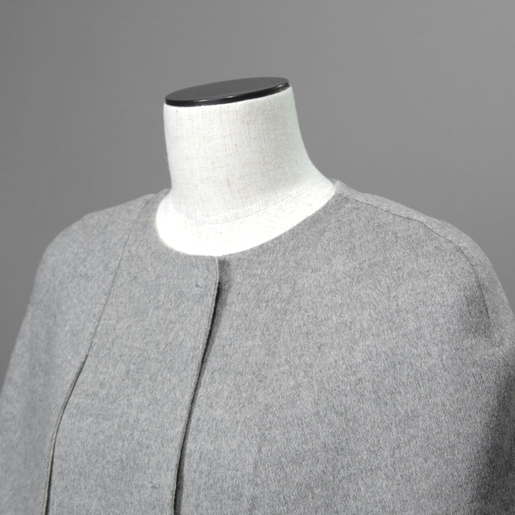 FENDI フェンディ / 18AW 美品 フォックスファーポケット付き ケープコート / FF8369 W1D / size 42 (GRAY) レディース