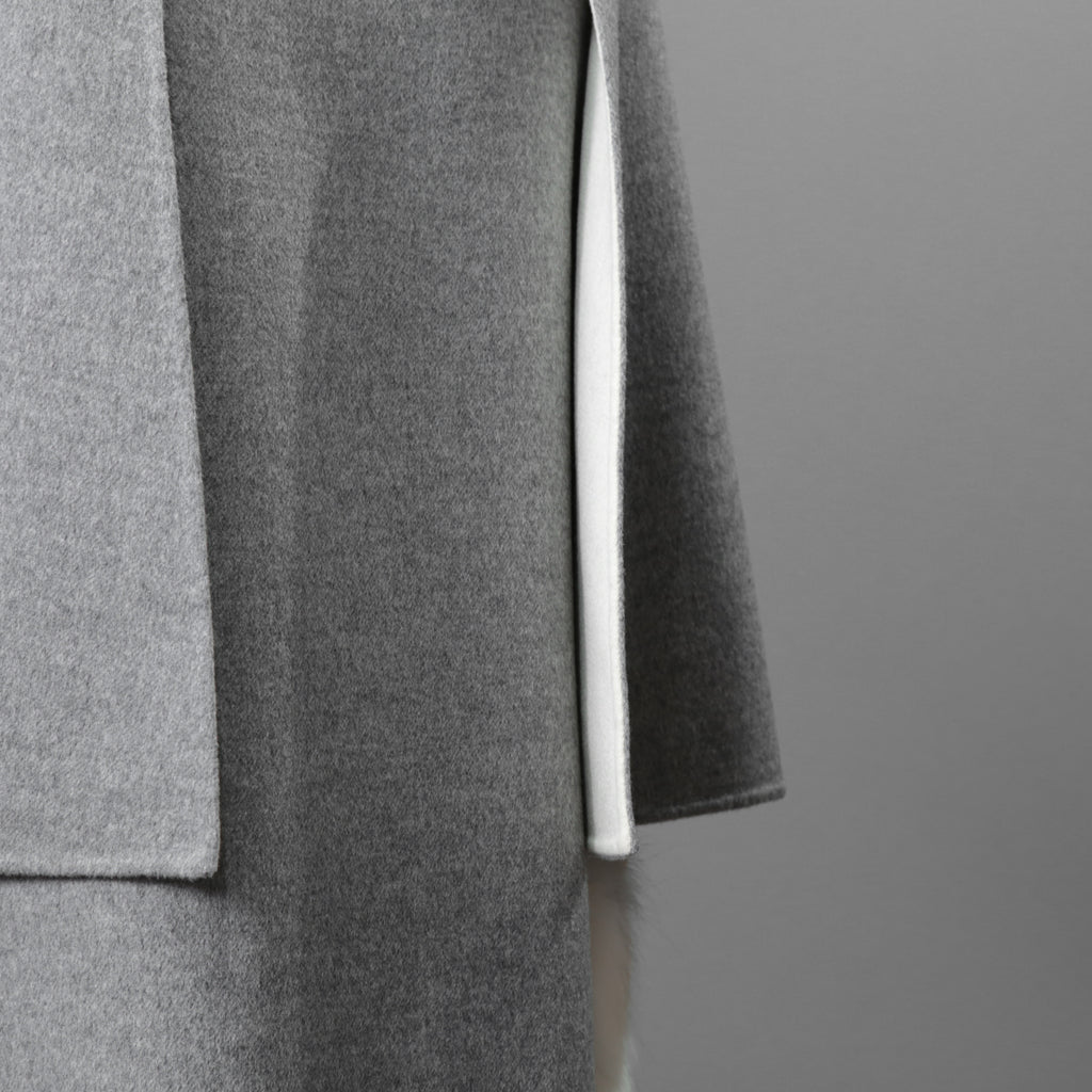 FENDI フェンディ / 18AW 美品 フォックスファーポケット付き ケープコート / FF8369 W1D / size 42 (GRAY) レディース