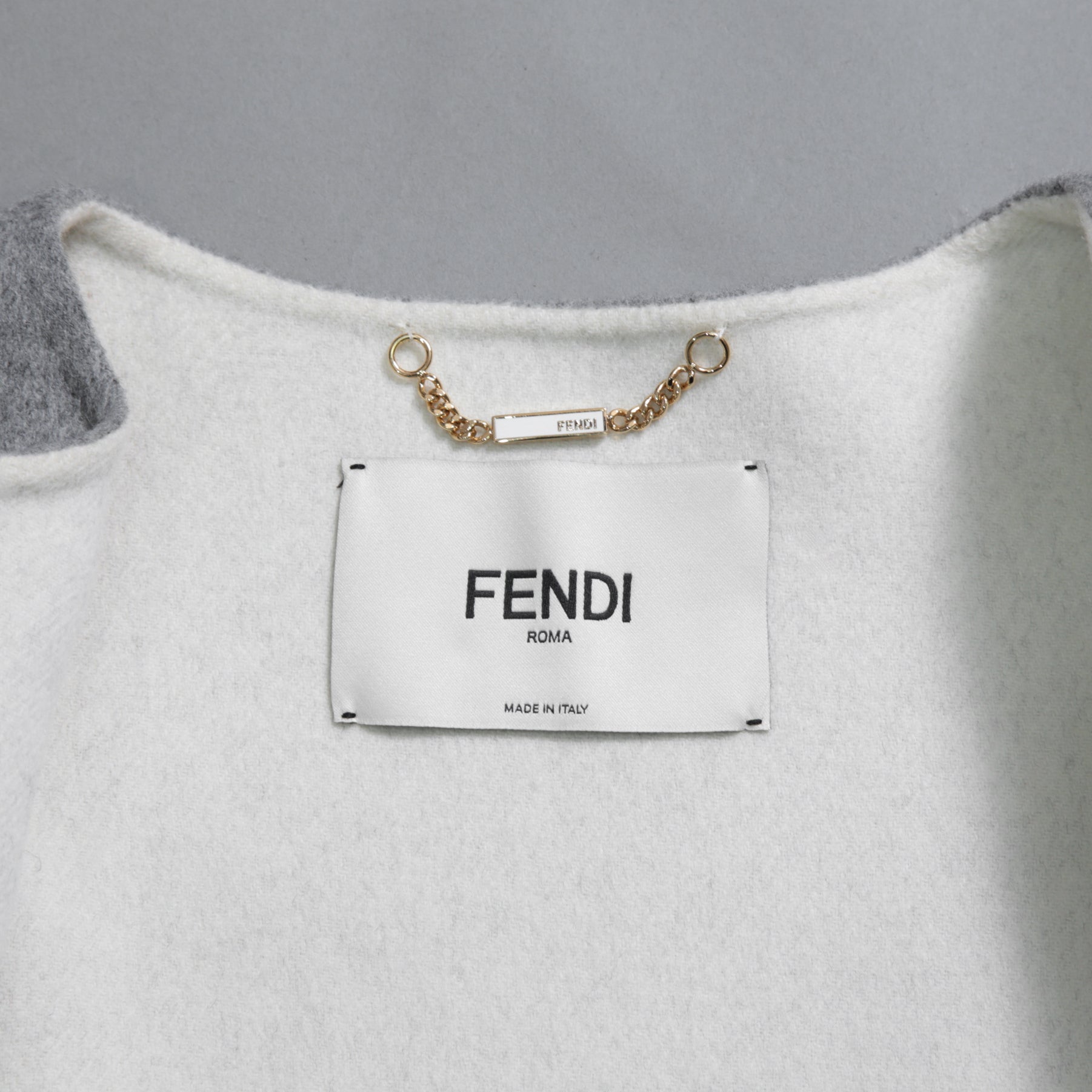 FENDI フェンディ / 18AW 美品 フォックスファーポケット付き ケープコート / FF8369 W1D / size 42 (GRAY) レディース