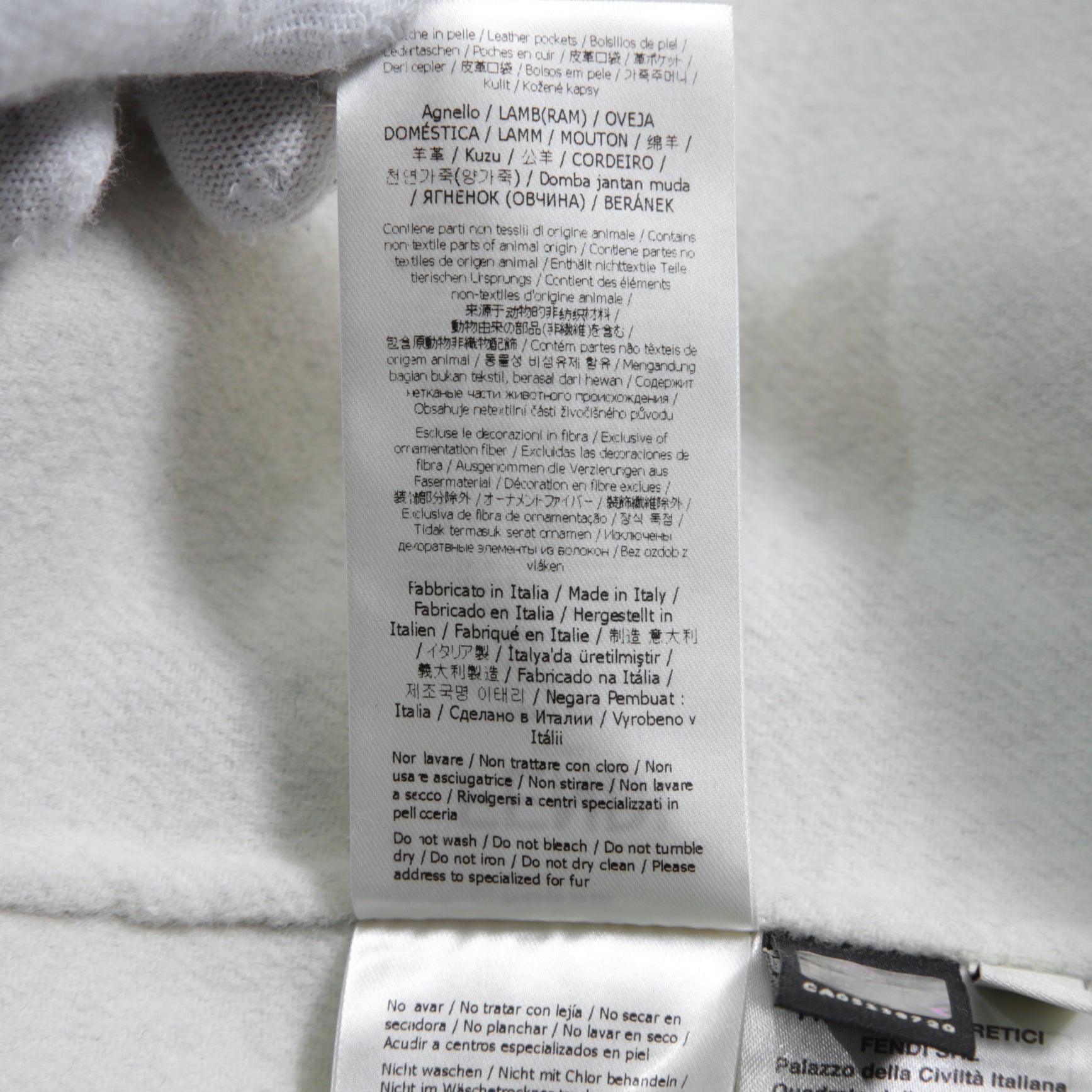 FENDI フェンディ / 18AW 美品 フォックスファーポケット付き ケープコート / FF8369 W1D / size 42 (GRAY) レディース