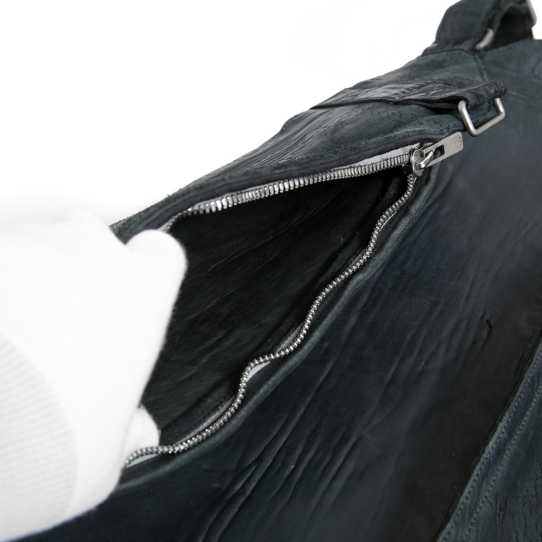 新品 CAROL CHRISTIAN POELL / 2018年 Horse Cordovan O.D / VEST BAG / size 46 (19 NAVY)