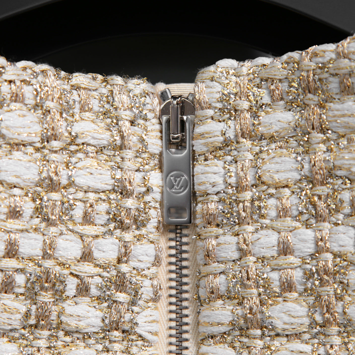 Louis Vuitton ルイヴィトン / 23AW 美品 Lurex Tweed Tapered Box Top Ivory  / ルレックス ツイード テーパード ボックス トップス / size38 (IVORY x GOLD) レディース