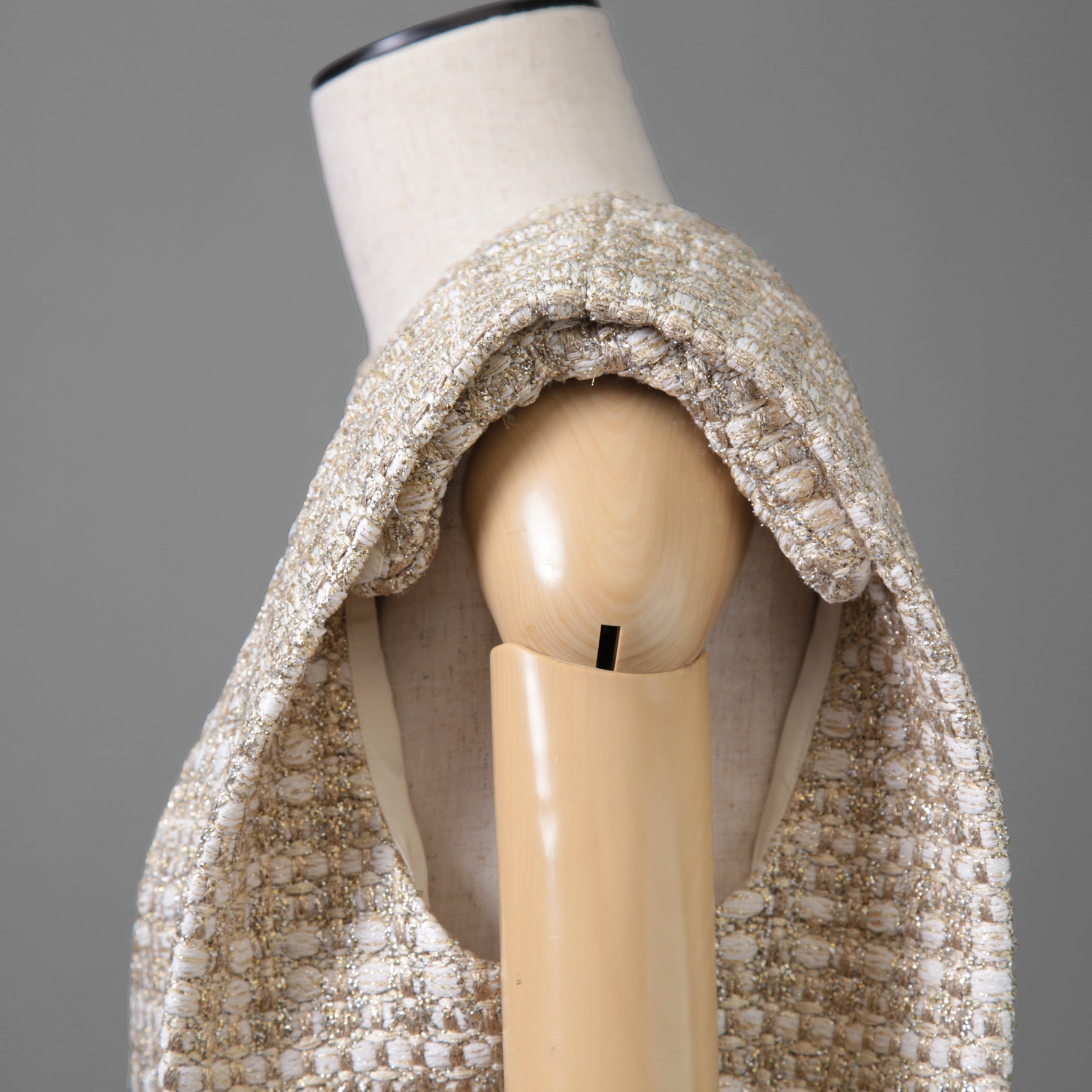 Louis Vuitton ルイヴィトン / 23AW 美品 Lurex Tweed Tapered Box Top Ivory  / ルレックス ツイード テーパード ボックス トップス / size38 (IVORY x GOLD) レディース