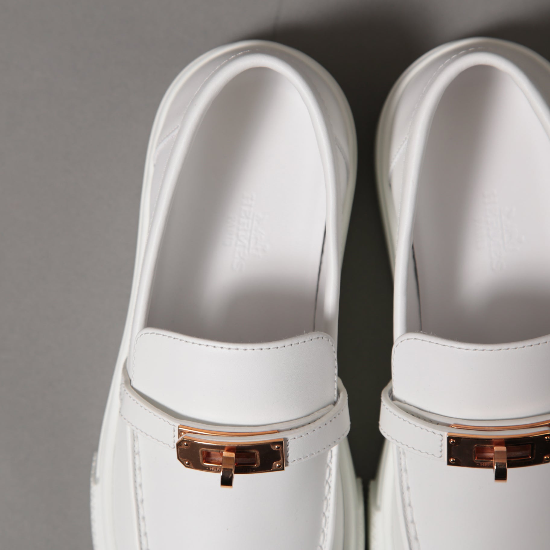 未使用 HERMES エルメス / ケリー金具 ゲーム スリッポン レザー スニーカー / カーフスキン / ローズゴールド バックル / size36 (23cm) WHITE シューズ