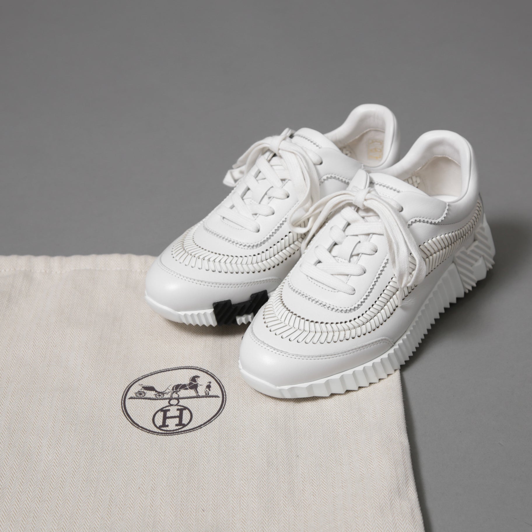 HERMES エルメス / 美品 ヘリンボーン編み バウンシング レザー スニーカー / size 36 (23cm) WHITE シューズ