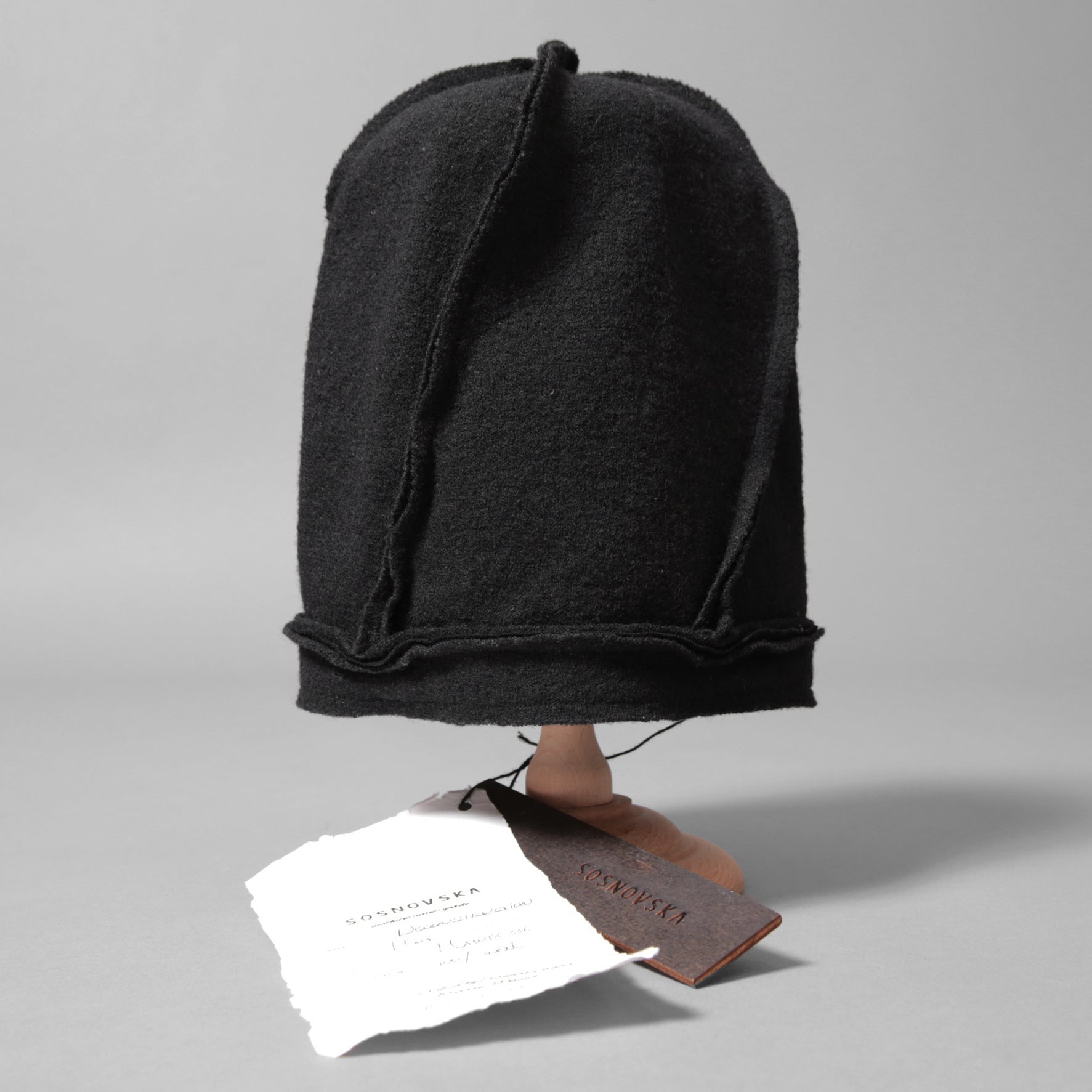 SOSNOVSKA ソスノブスカ / 18AW WOOLEN OUTSIDE SEAMSTRESS KNITCAP / ニットキャップ / size M (BLACK)