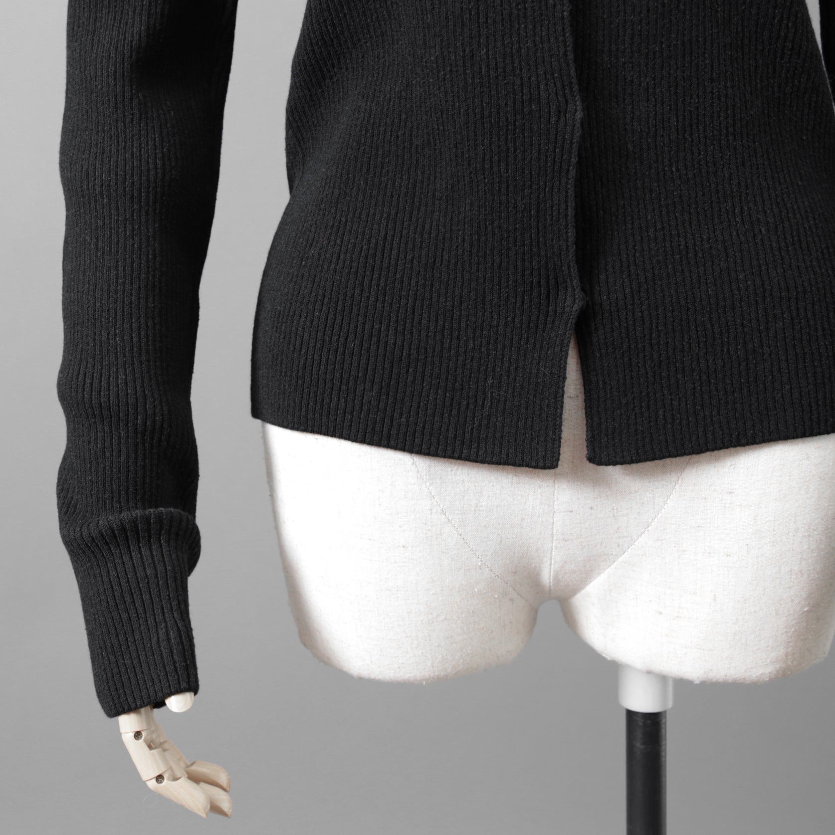 FENDI フェンディ /  2022年製  袖FFロゴ リブニット セーター カーディガン / FZC963 / size42 (BLACK)