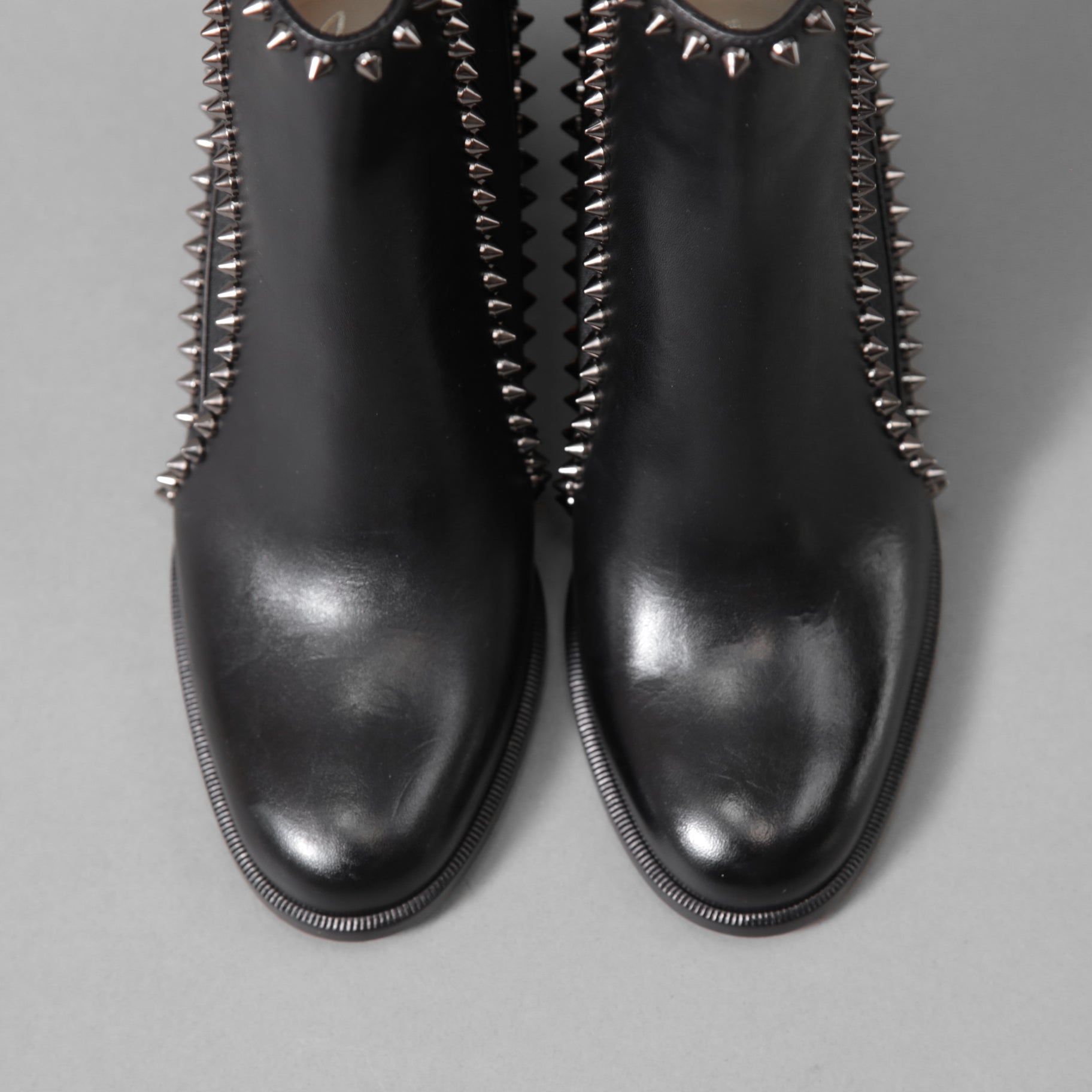 Christian Louboutin クリスチャンルブタン / Out Line Spike Lug アウトライン スパイク ブーツ / スタッズ サイドゴアブーツ / size 35.5 (22.5cm) BLACK レディース シューズ