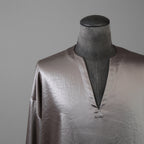 新品 A.F ARTEFACT エーエフアーティファクト / 25AW COLLARLESS SHIRT TOPS SOFT SATIN 長袖シャツ / AG-12071-1 / size 1 (DARK GREY)