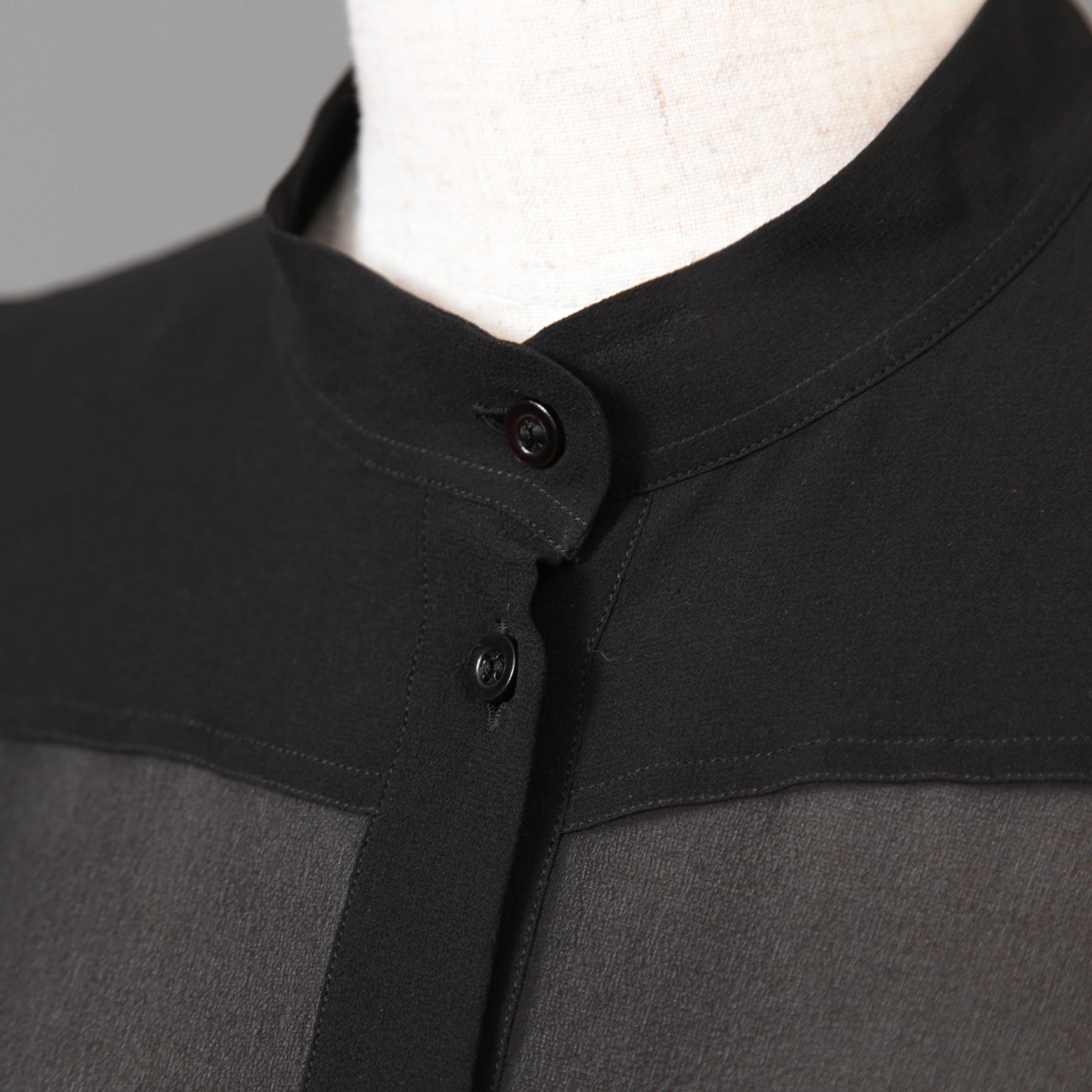 Christian Dior クリスチャンディオール / 20SS 美品 シルク bee刺繍 リボン ブラウス / 長袖シャツ / 011B22A6658 / size 42 (BLACK) レディース