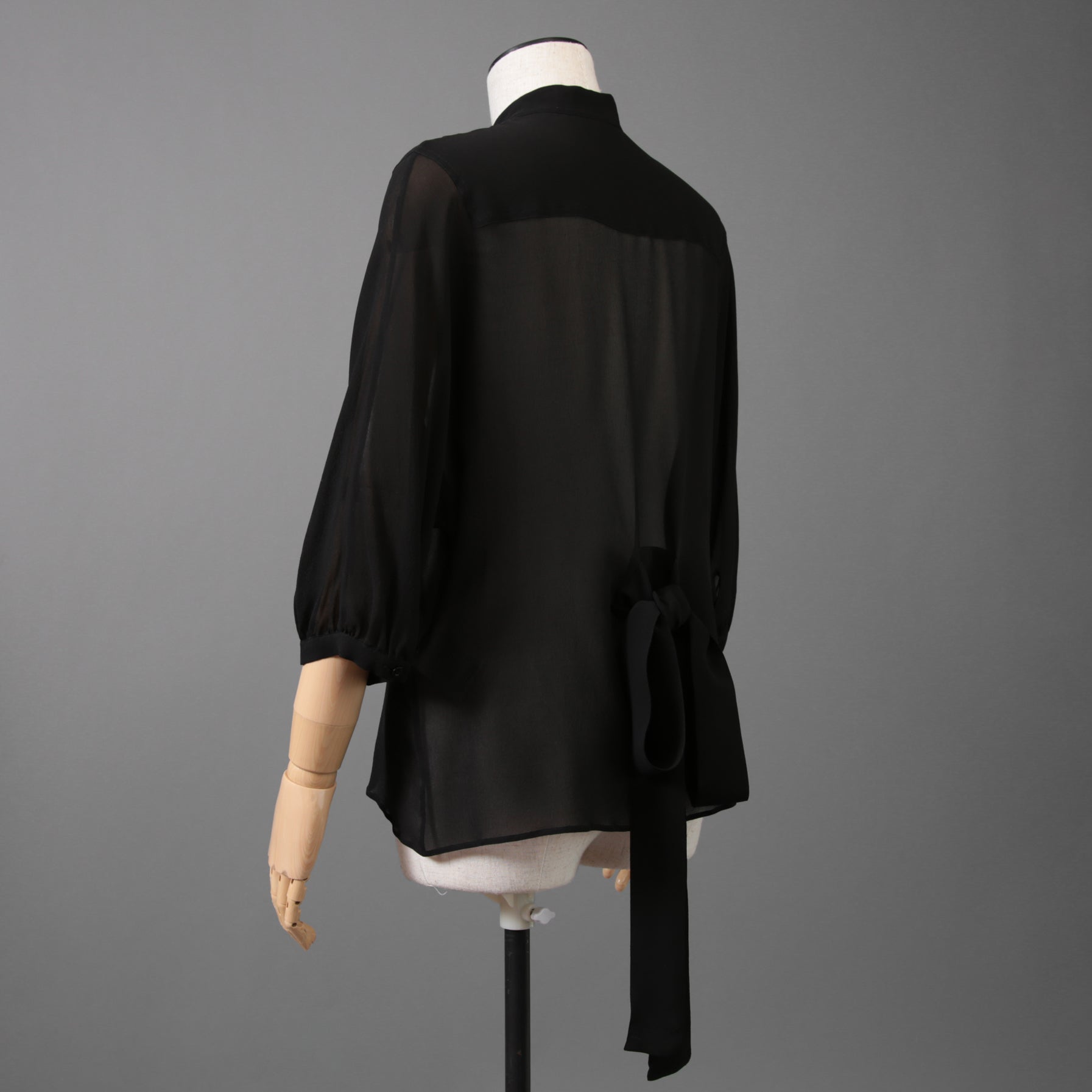 Christian Dior クリスチャンディオール / 20SS 美品 シルク bee刺繍 リボン ブラウス / 長袖シャツ / 011B22A6658 / size 42 (BLACK) レディース