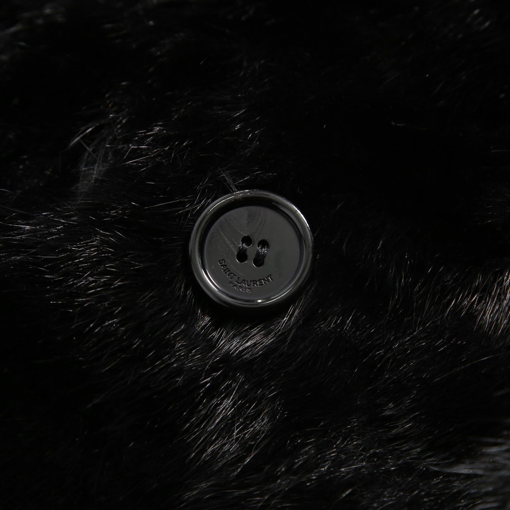 希少 美品 SAINT LAURENT PARIS サンローラン パリ / エディ期 2015-16AW ランウェイ Look 6着用 / ダブルブレスト  ミンク ファー コート / 398926 Y7IH1 / size 46 (BLACK)