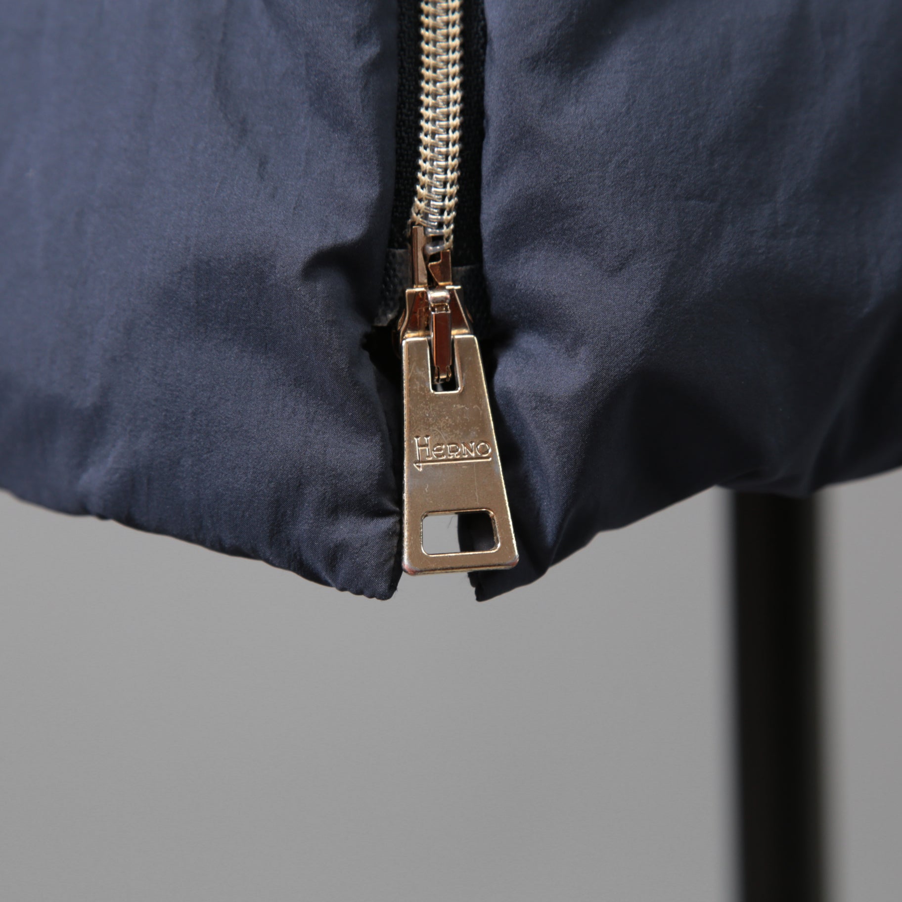 HERNO ヘルノ / 19AW DIAGONAL WOOL AND NUAGE PARKA ダウン コート / PI0848D-39601-9290 / size 46 (NAVY) レディース