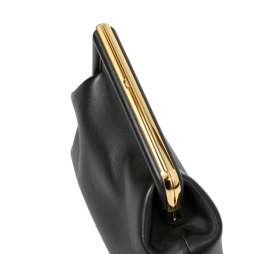 FENDI フェンディ / 2021年モデル / ファースト ミディアム バッグ / ナッパ レザー (BLACK)