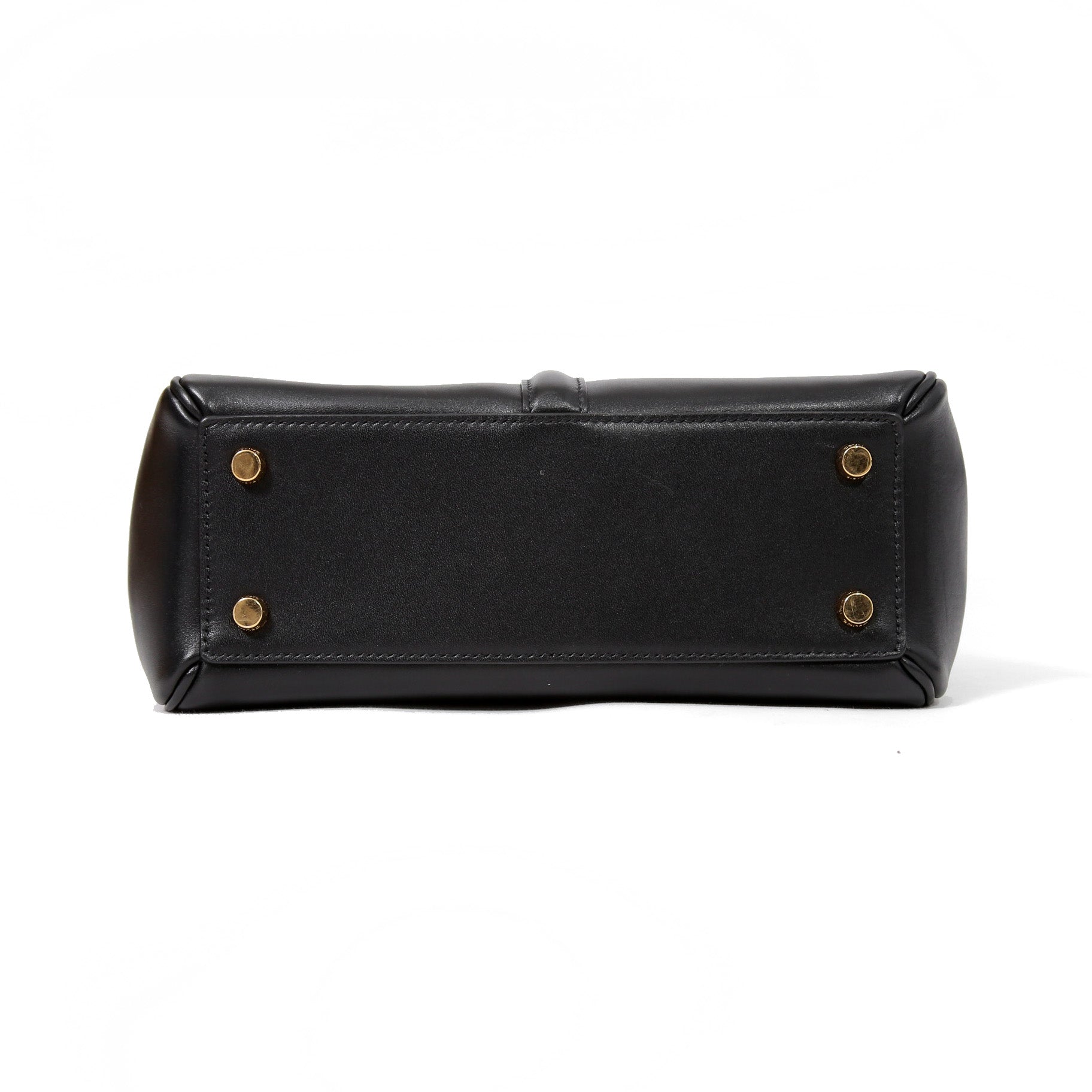 CELINE セリーヌ / 現行モデル / スモール 16 (セーズ) バッグ / サチネイテッド カーフ スキン (BLACK)