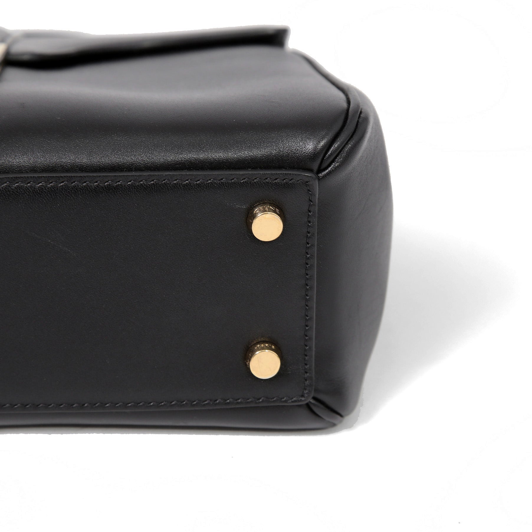 CELINE セリーヌ / 現行モデル / スモール 16 (セーズ) バッグ / サチネイテッド カーフ スキン (BLACK)