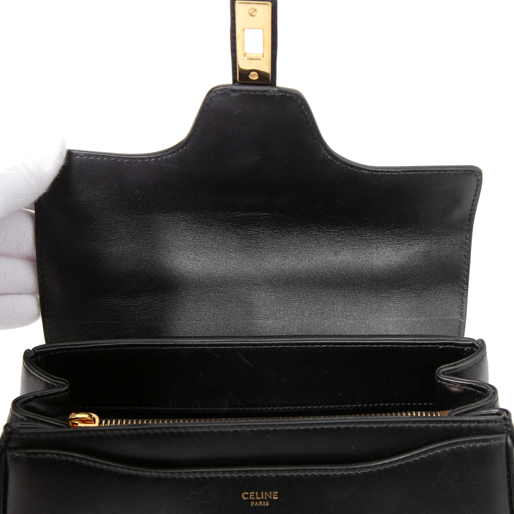 CELINE セリーヌ / 現行モデル / スモール 16 (セーズ) バッグ / サチネイテッド カーフ スキン (BLACK)