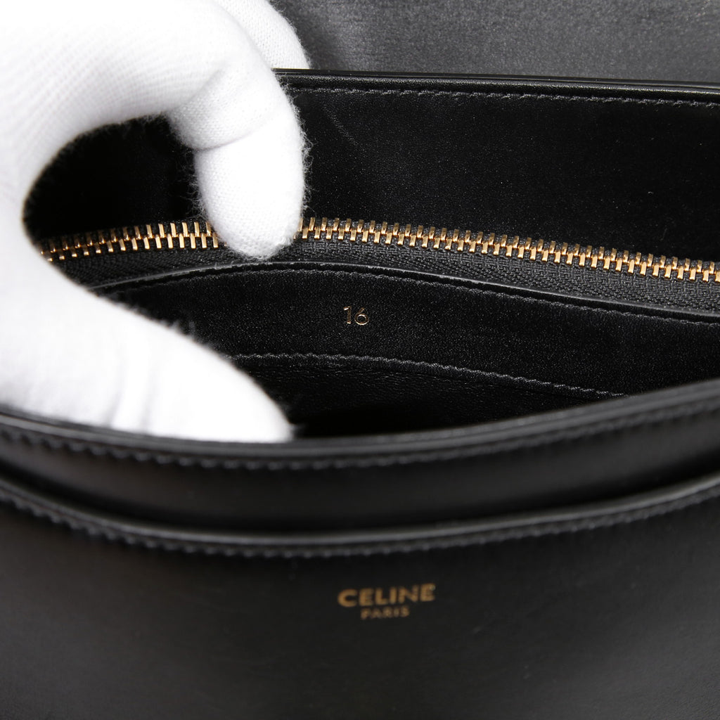 CELINE セリーヌ / 現行モデル / スモール 16 (セーズ) バッグ / サチネイテッド カーフ スキン (BLACK)