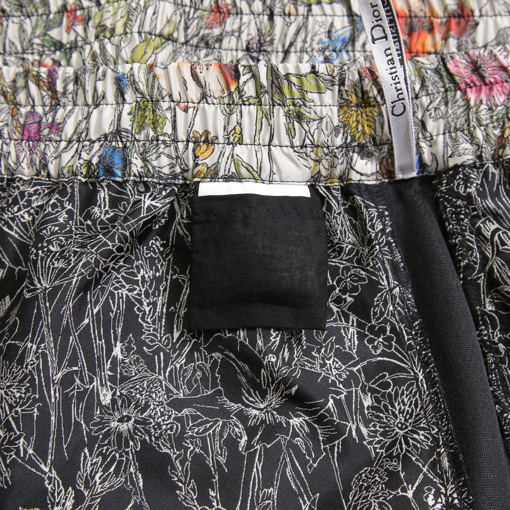 希少 Christian Dior クリスチャンディオール  / 21SS 極美品 Mille Fleurs ミルフルール サイドロゴ ストライプ ショート パンツ  / テクニカル タフタ ジャガード  / 花柄 / 117P21A2884 / size 36  (MURTI COLOR)