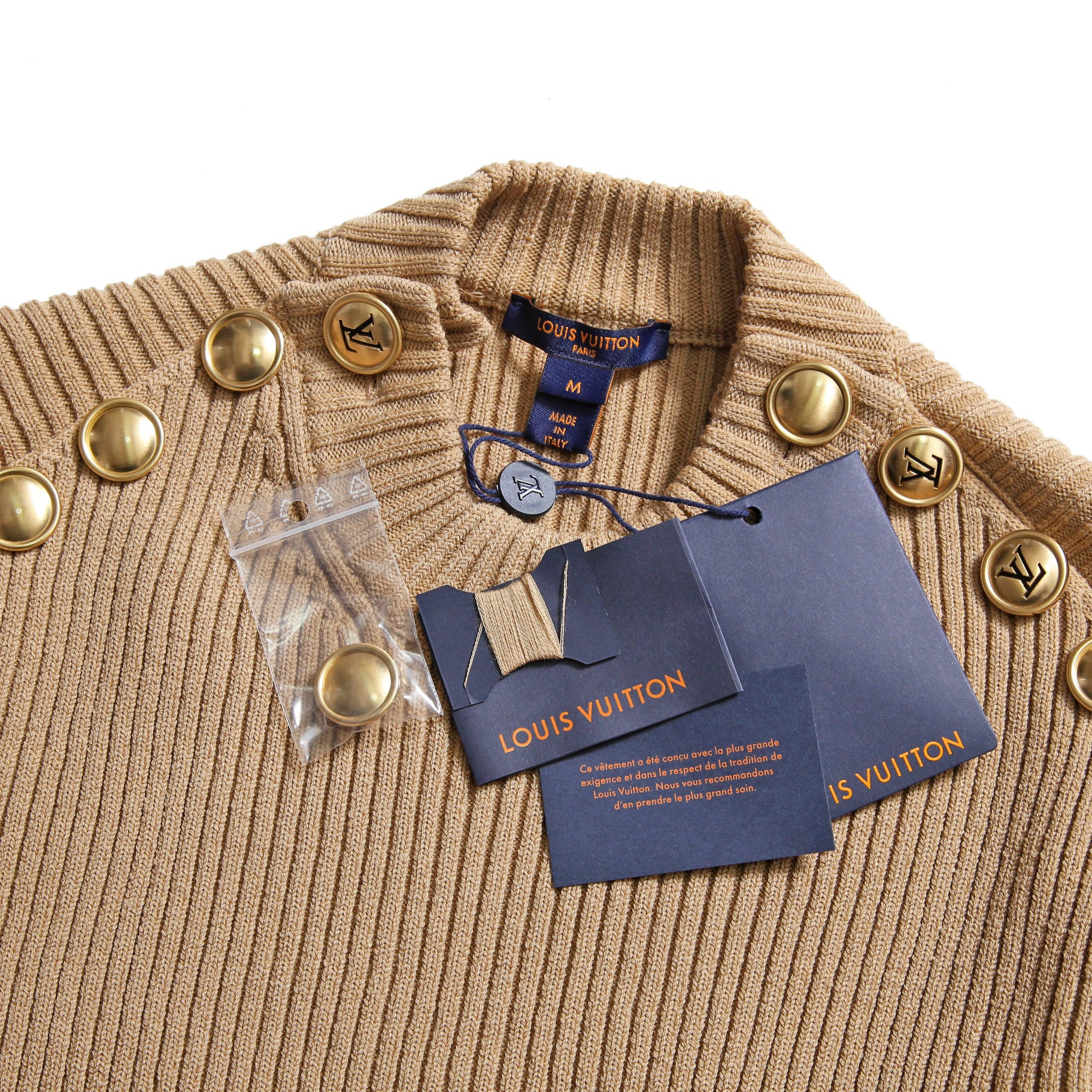 新品 LOUIS VUITTON ルイ ヴィトン / 22AW ボタン装飾 ウール リブ ニット / RW222W PU4 / size M (BEIGE) レディース