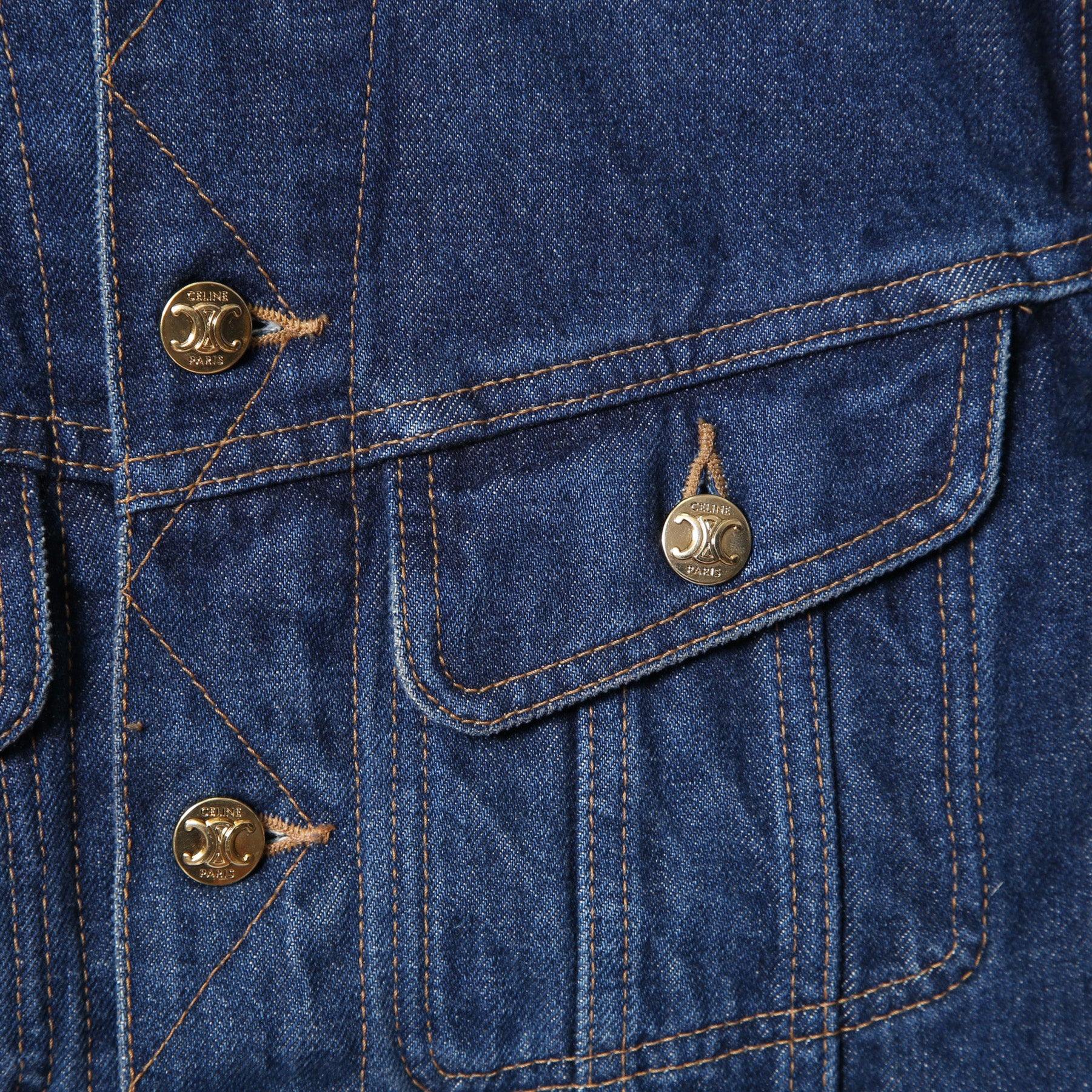 CELINE セリーヌ / 23AW 美品 表参道店 限定 トリオンフ ゴールドチェーン デニムジャケット/ size M (INDIGO) レディース