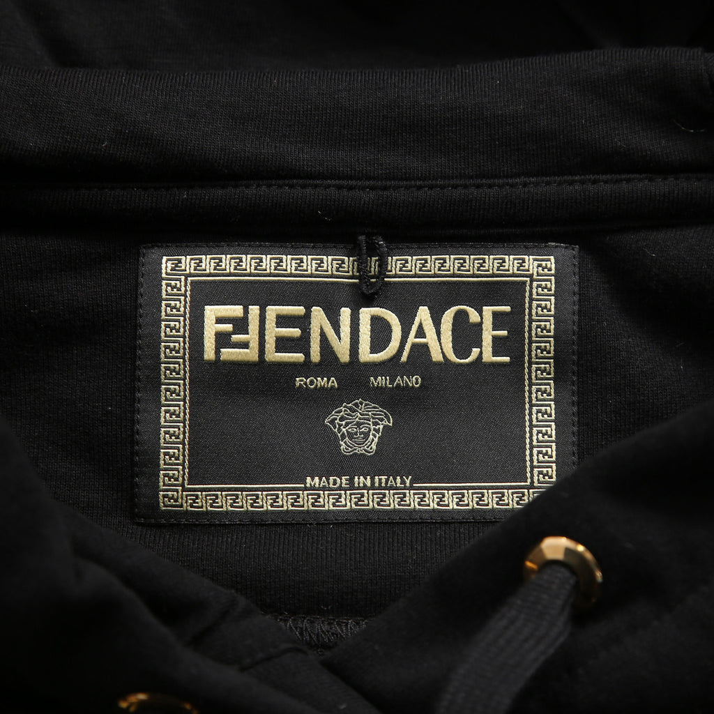 FENDACE フェンダーチェ / フェンディ ヴェルサーチ コラボ / 22SS 極美品 メデューサ ロゴ刺繍 プルオーバー パーカー / FS7906-AK6H / size XXS (BLACK)