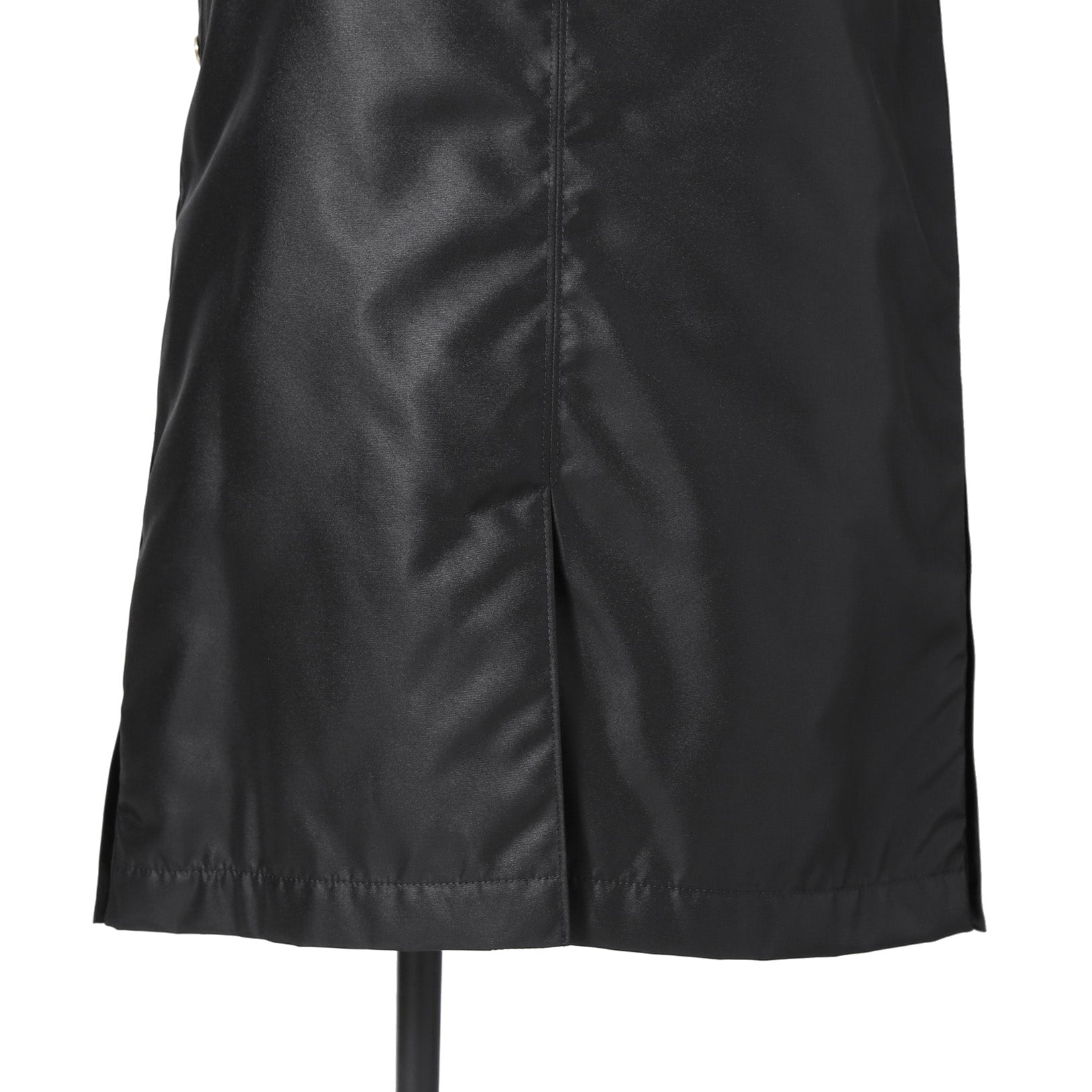 新品 CELINE セリーヌ / トリオンフ ゴールド 刻印ボタン /  裏キルティング スカート/ 2Z283020T / size 38 (M) BLACK