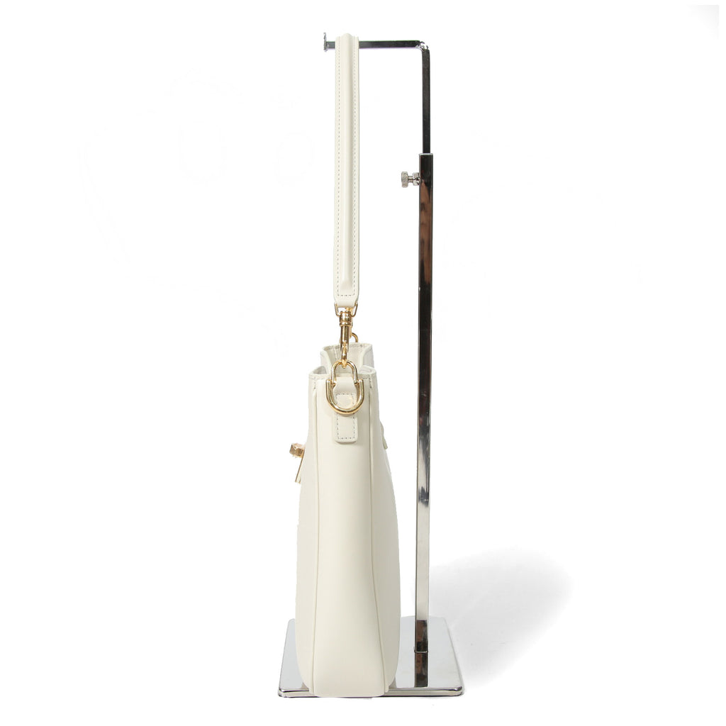 新品 CELINE セリーヌ / 24年製 スモール カミーユ 16（セーズ）ソフト バッグ / スムースカーフスキン / (rice)