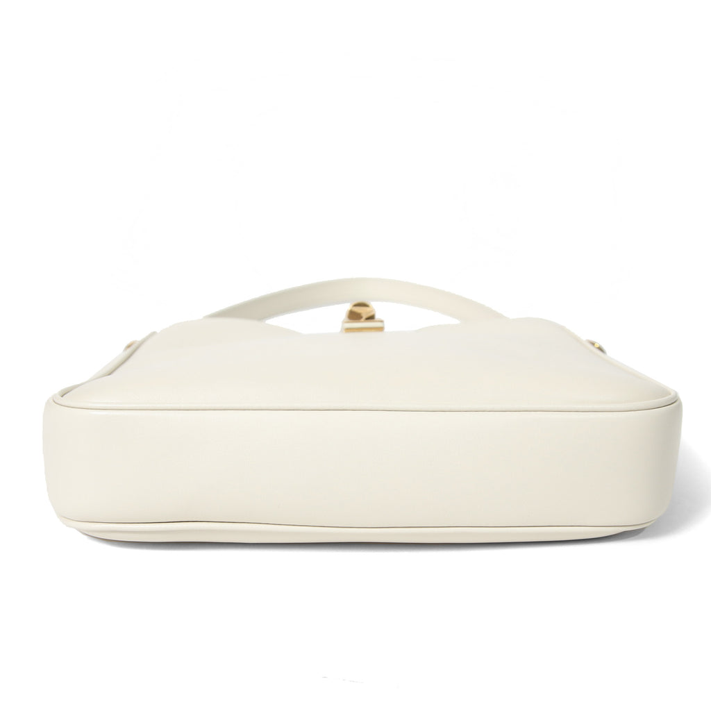 新品 CELINE セリーヌ / 24年製 スモール カミーユ 16（セーズ）ソフト バッグ / スムースカーフスキン / (rice)