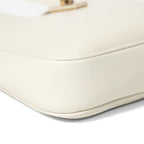 新品 CELINE セリーヌ / 24年製 スモール カミーユ 16（セーズ）ソフト バッグ / スムースカーフスキン / (rice)