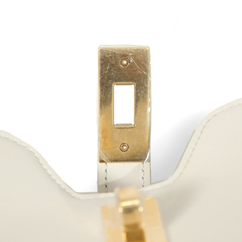 新品 CELINE セリーヌ / 24年製 スモール カミーユ 16（セーズ）ソフト バッグ / スムースカーフスキン / (rice)