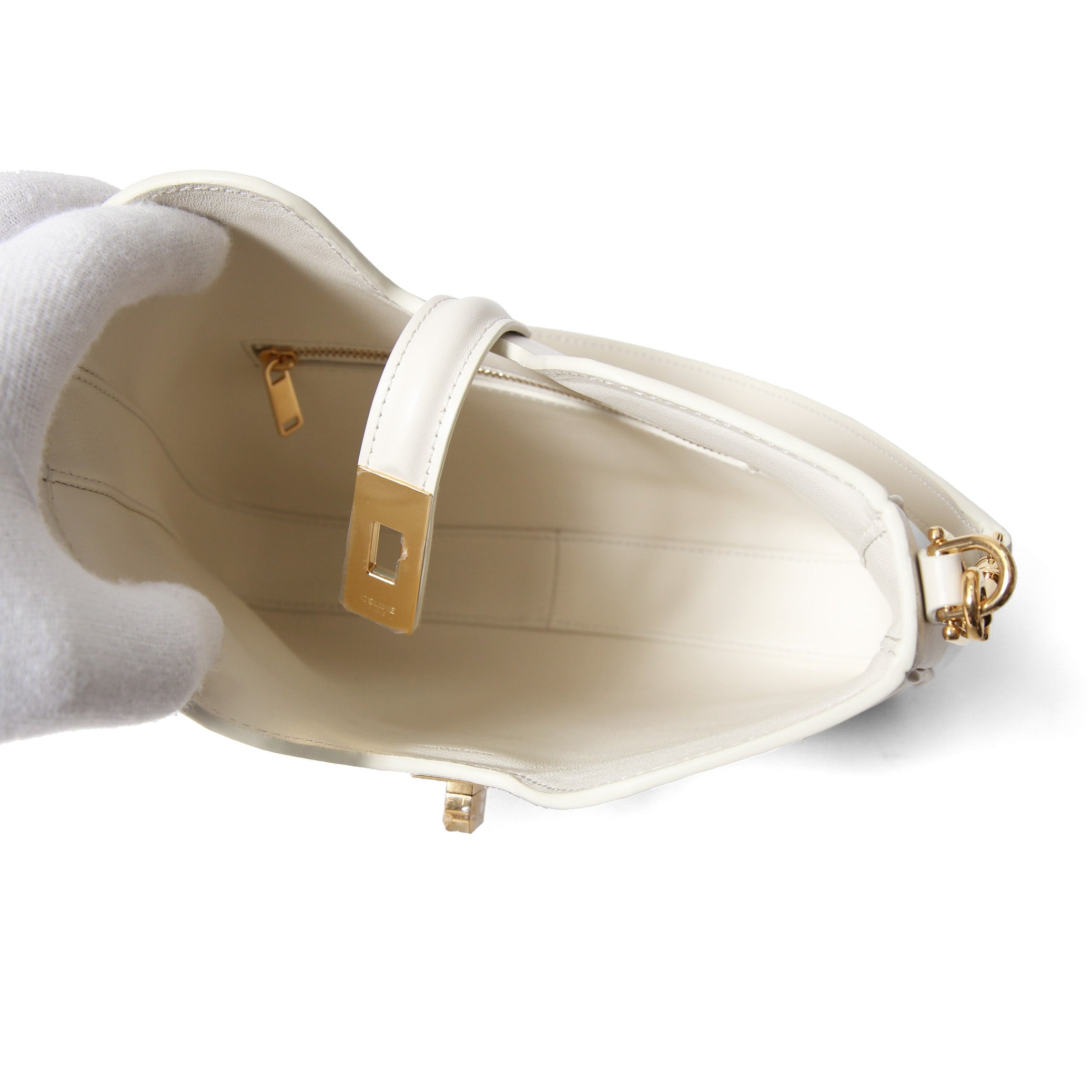 新品 CELINE セリーヌ / 24年製 スモール カミーユ 16（セーズ）ソフト バッグ / スムースカーフスキン / (rice)