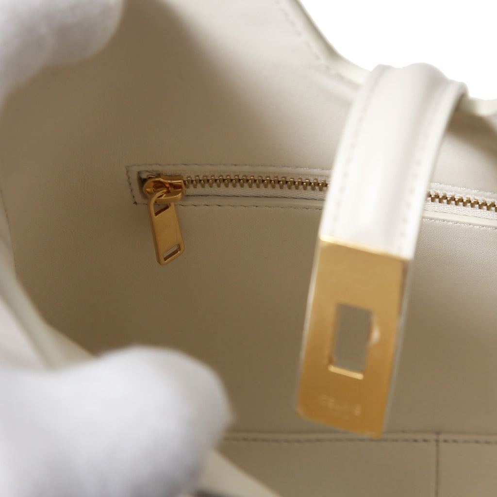 新品 CELINE セリーヌ / 24年製 スモール カミーユ 16（セーズ）ソフト バッグ / スムースカーフスキン / (rice)