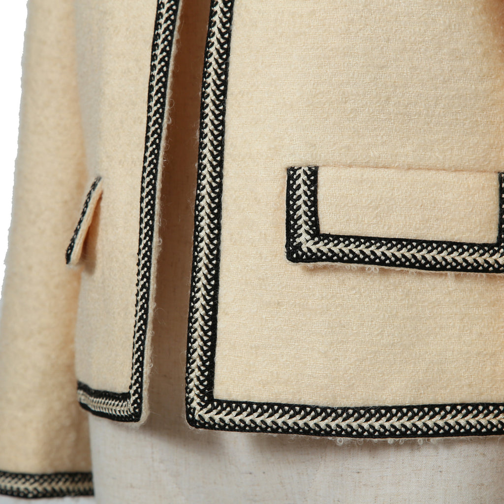 CELINE セリーヌ / 23AW 超美品 エディ期 ウールツイード / CHASSEUR JACKET / シャスール ジャケット / 国内正規品 2V890333J.01VA / size 36 (VANILLA)