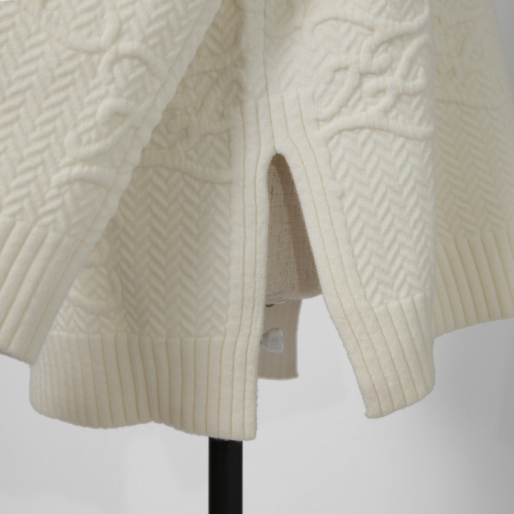 FENDI フェンディ /  21AW FFカリグラフィー ズッカ / ハイネックニット / カシミヤ混 / FZX697 AHE9 / size 38 (クリーム)  レディース