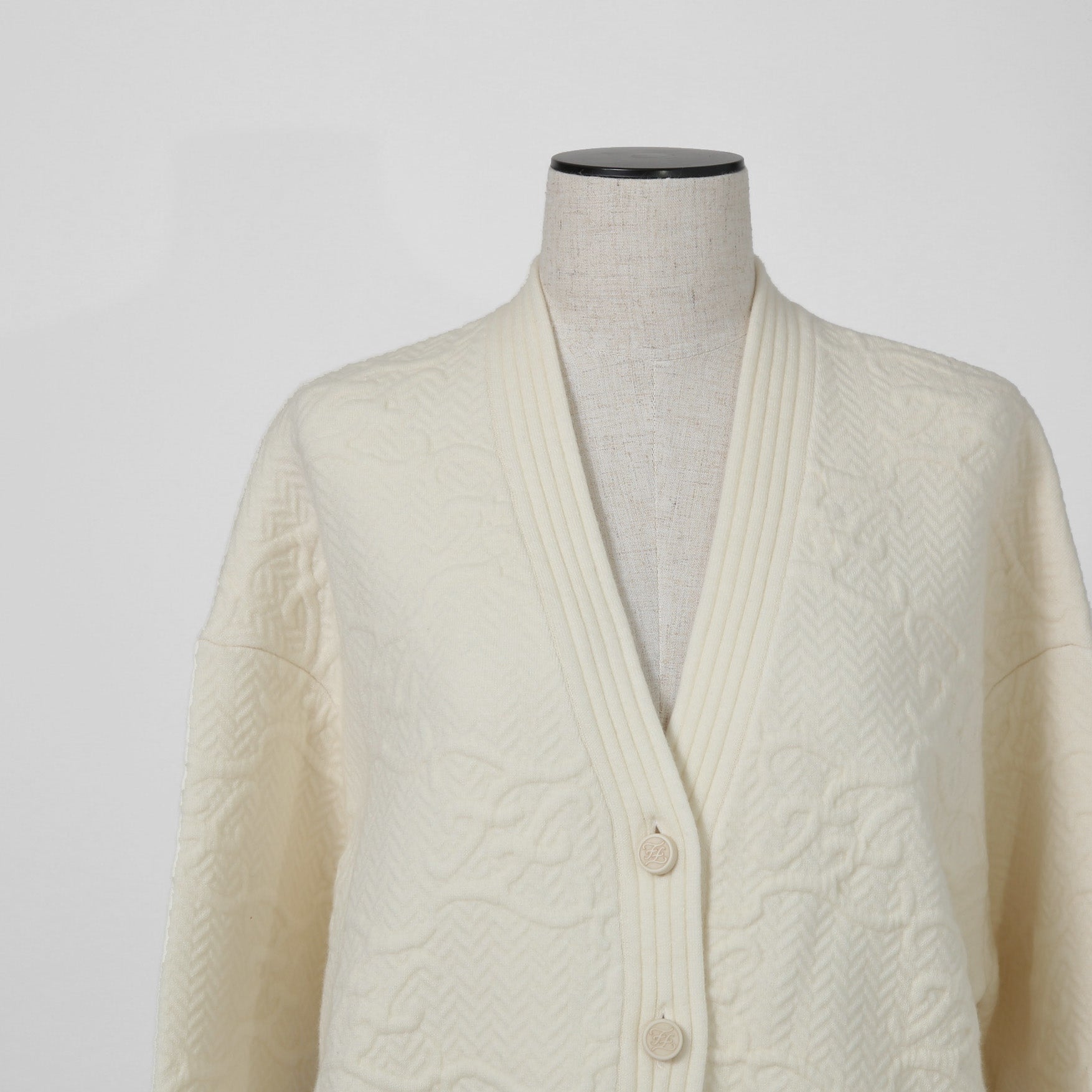 FENDI フェンディ /  21AW FFカリグラフィー ズッカ / ニット カーディガン / ウールカシミヤ / FZC888 AHE9 / size 38 (クリーム)  レディース