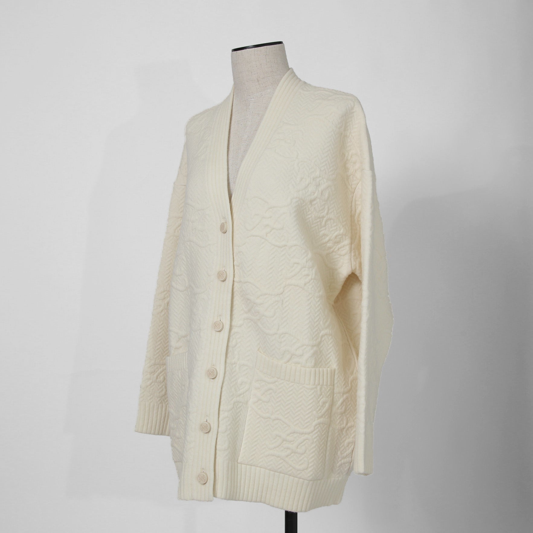 FENDI フェンディ /  21AW FFカリグラフィー ズッカ / ニット カーディガン / ウールカシミヤ / FZC888 AHE9 / size 38 (クリーム)  レディース