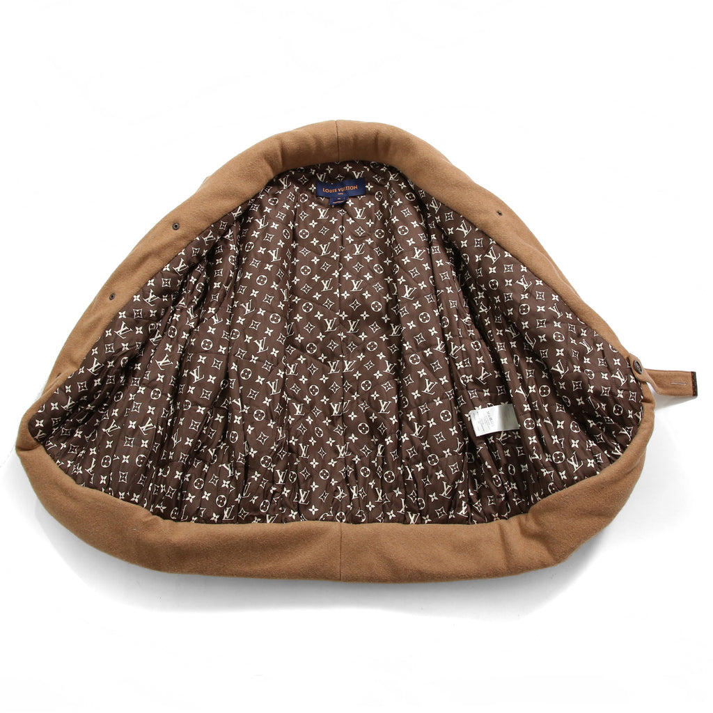 極上品 Louis Vuitton ルイヴィトン / 23年クルーズコレクション "look 4" / キャメルヘア パール コクーン ショートコート  / モノグラム裏地 / 1AAL1B / size 36 (キャメル)