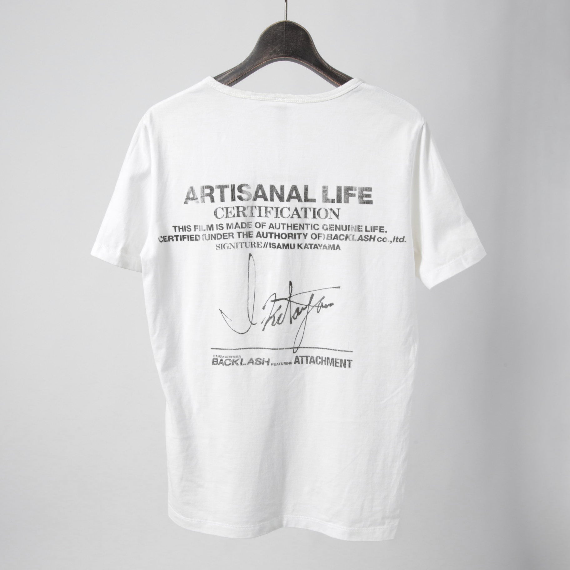 イサムカタヤマバックラッシュ × ATTACHMENT コラボ / クロコライダース プリント Tシャツ / size M (WHITE)