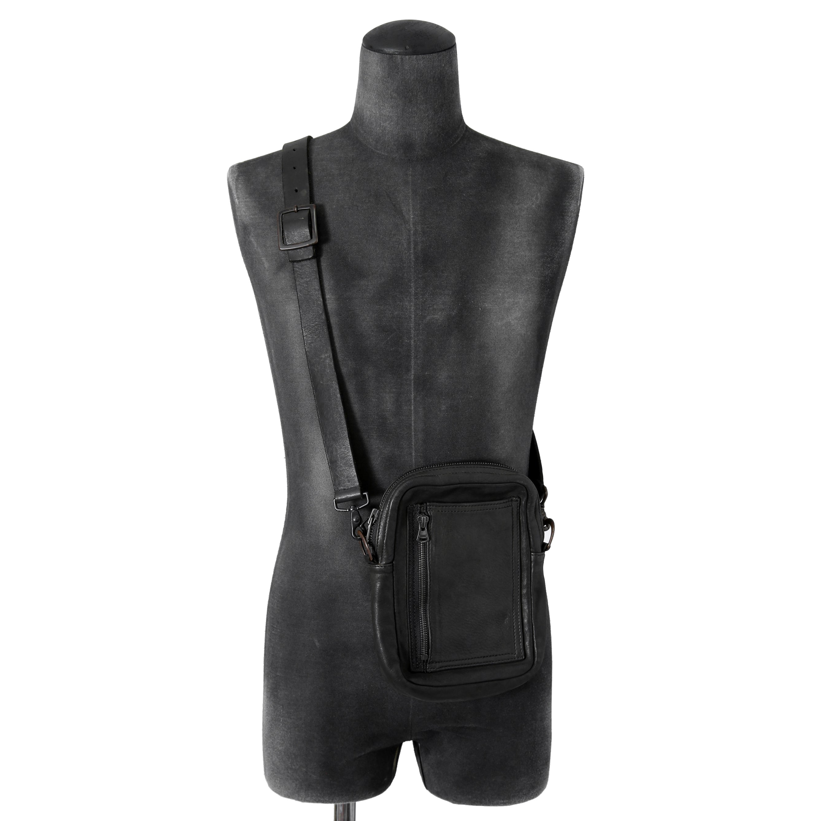 新品 イサムカタヤマバックラッシュ / ジャパンステア製品染め ショルダーポーチ / BLACK