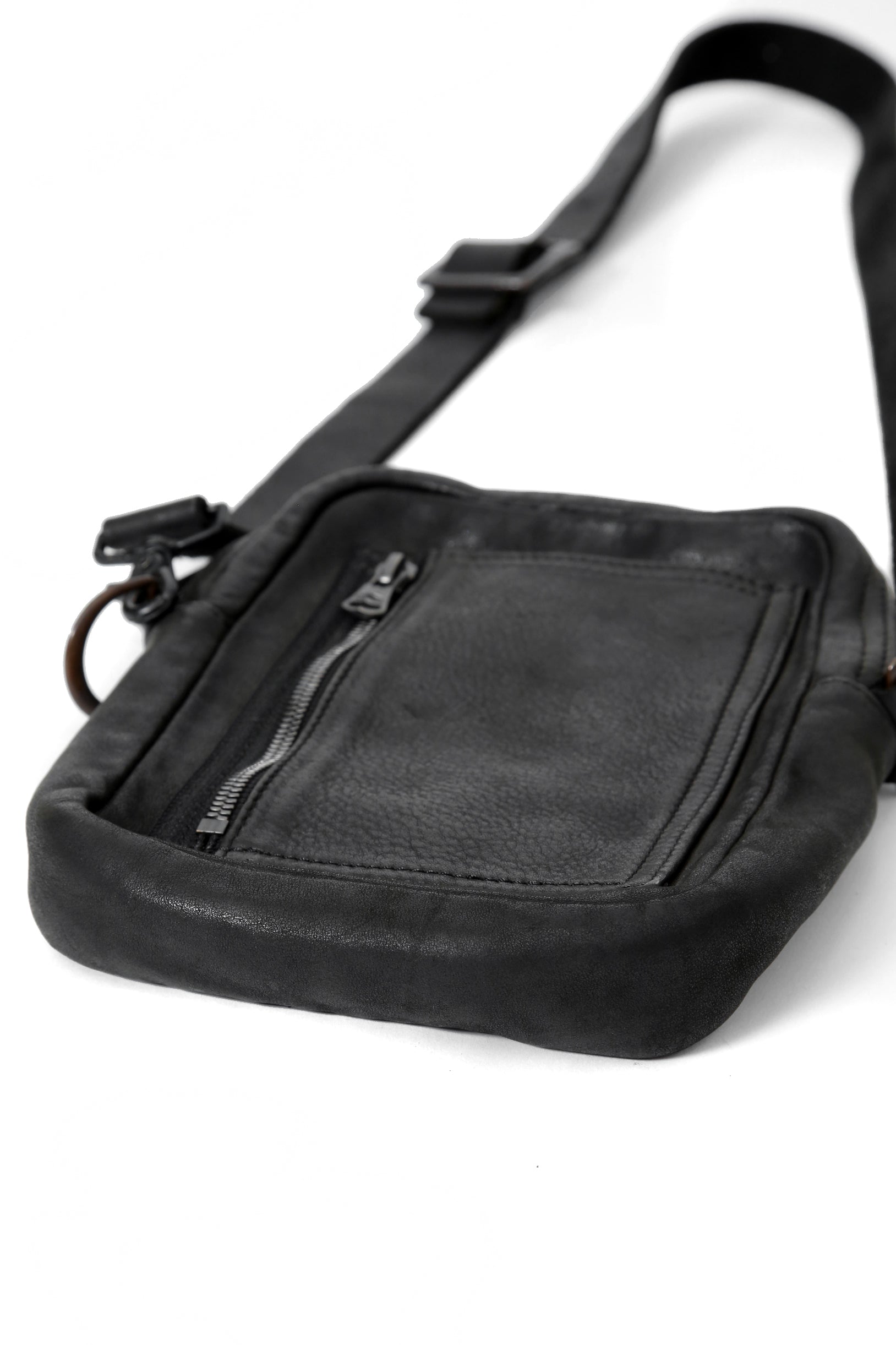 新品 イサムカタヤマバックラッシュ / ジャパンステア製品染め ショルダーポーチ / BLACK