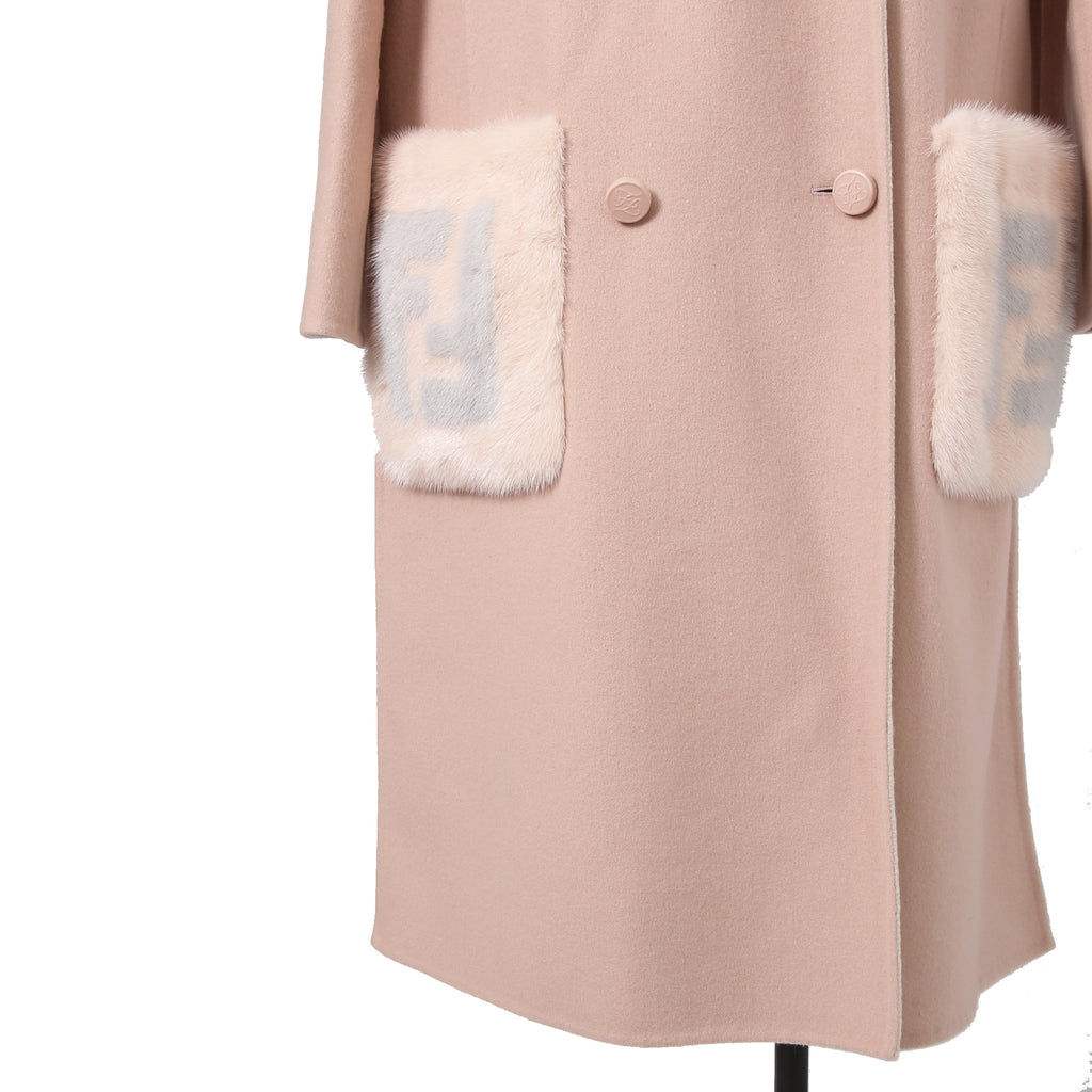 超希少 FENDI フェンディ / 美品 FFロゴ ミンクポケット / カシミア 100% ダブルコート / FF8910 MW18 / size 40  (M) PINK BEIGE