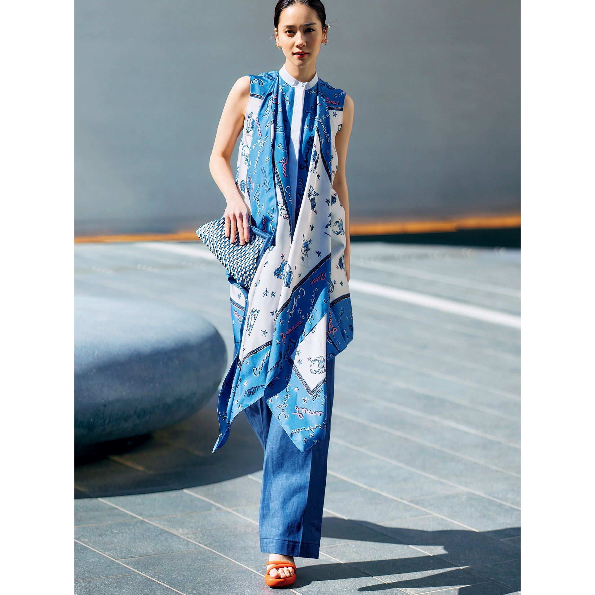 FENDI フェンディ / 美品 23SS リゾート 今田美桜 着用 / 星座モチーフ ゾディアックプリント シルク ドレープドレス  / ワンピース / FDC727 ANR4 / size 40 (MULTI COLOR) レディース